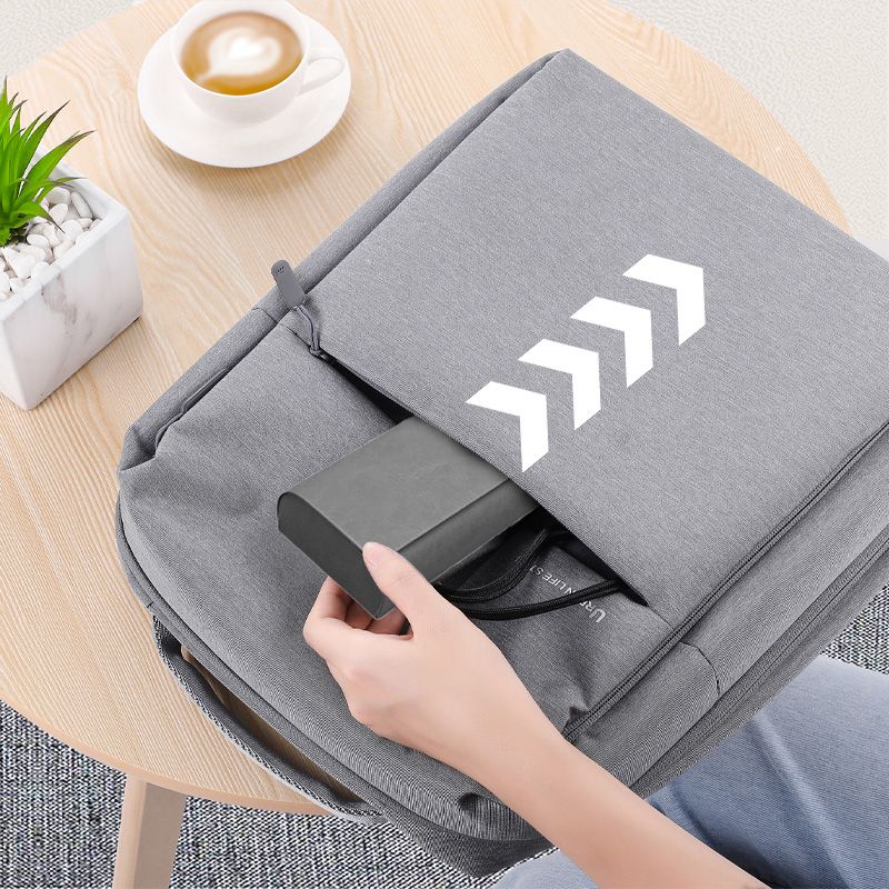Estuche Minimalista de Cuero Rígido para Gafas