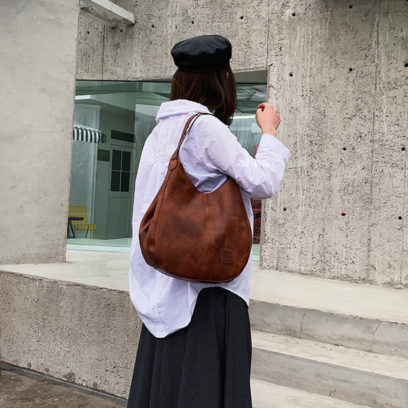 Winter limited🌸 time sale💕 retro style soft leather large capacity ladies shoulder bag