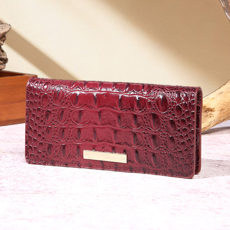 wallet with crocodile pattern