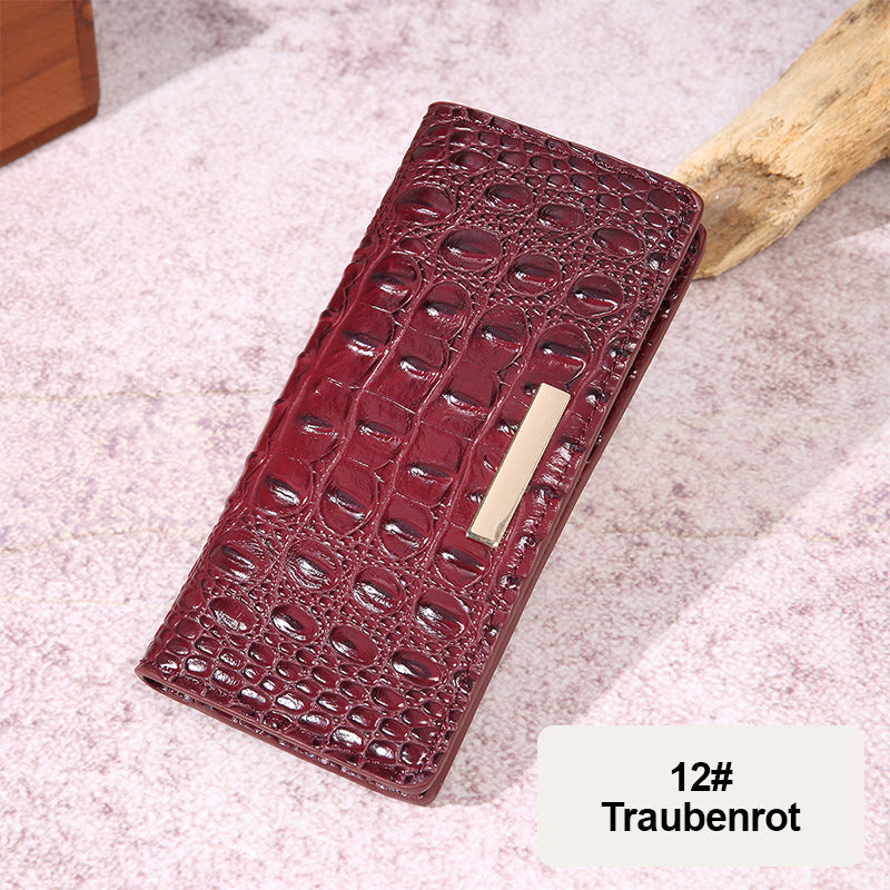 wallet with crocodile pattern