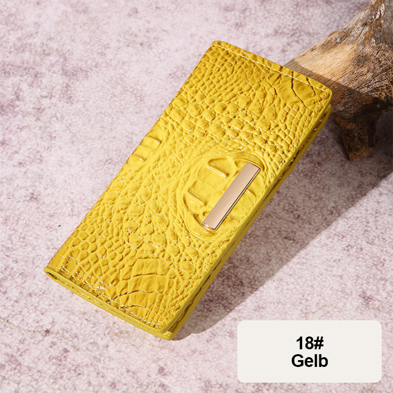 wallet with crocodile pattern