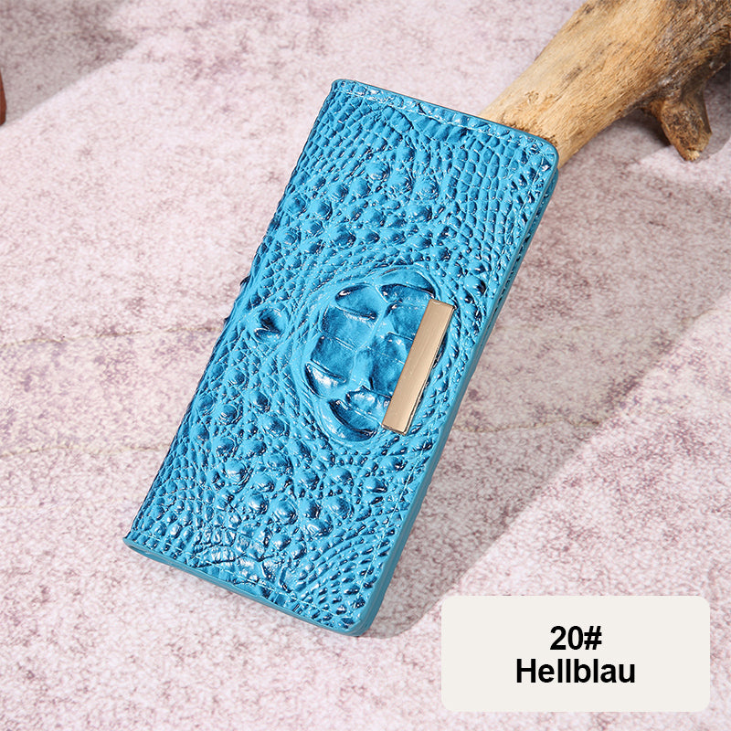 wallet with crocodile pattern