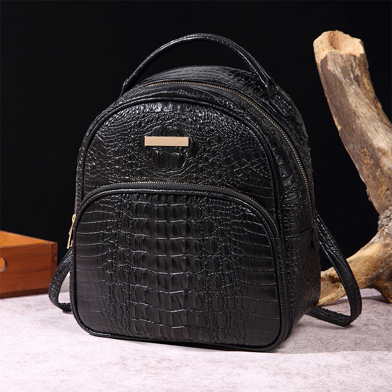 Trendy backpack made of PU leather with crocodile embossing