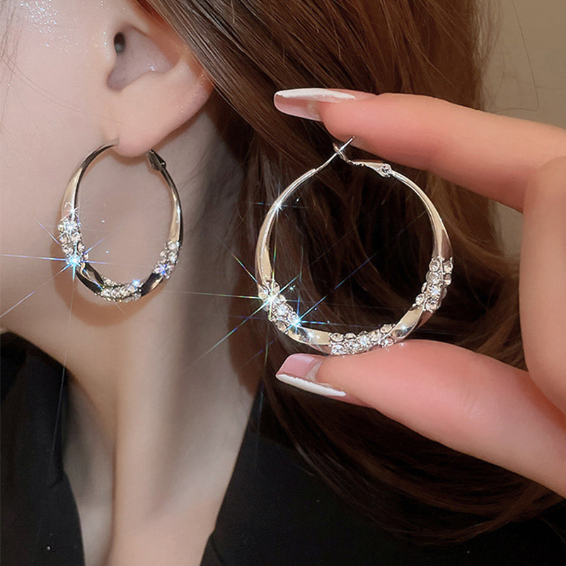 💖VENTA DE ÚLTIMO DÍA 50% DE DESCUENTO💖Pendientes en forma de círculo con circonita.