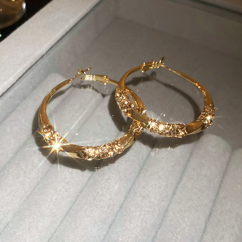 💖VENTA DE ÚLTIMO DÍA 50% DE DESCUENTO💖Pendientes en forma de círculo con circonita.