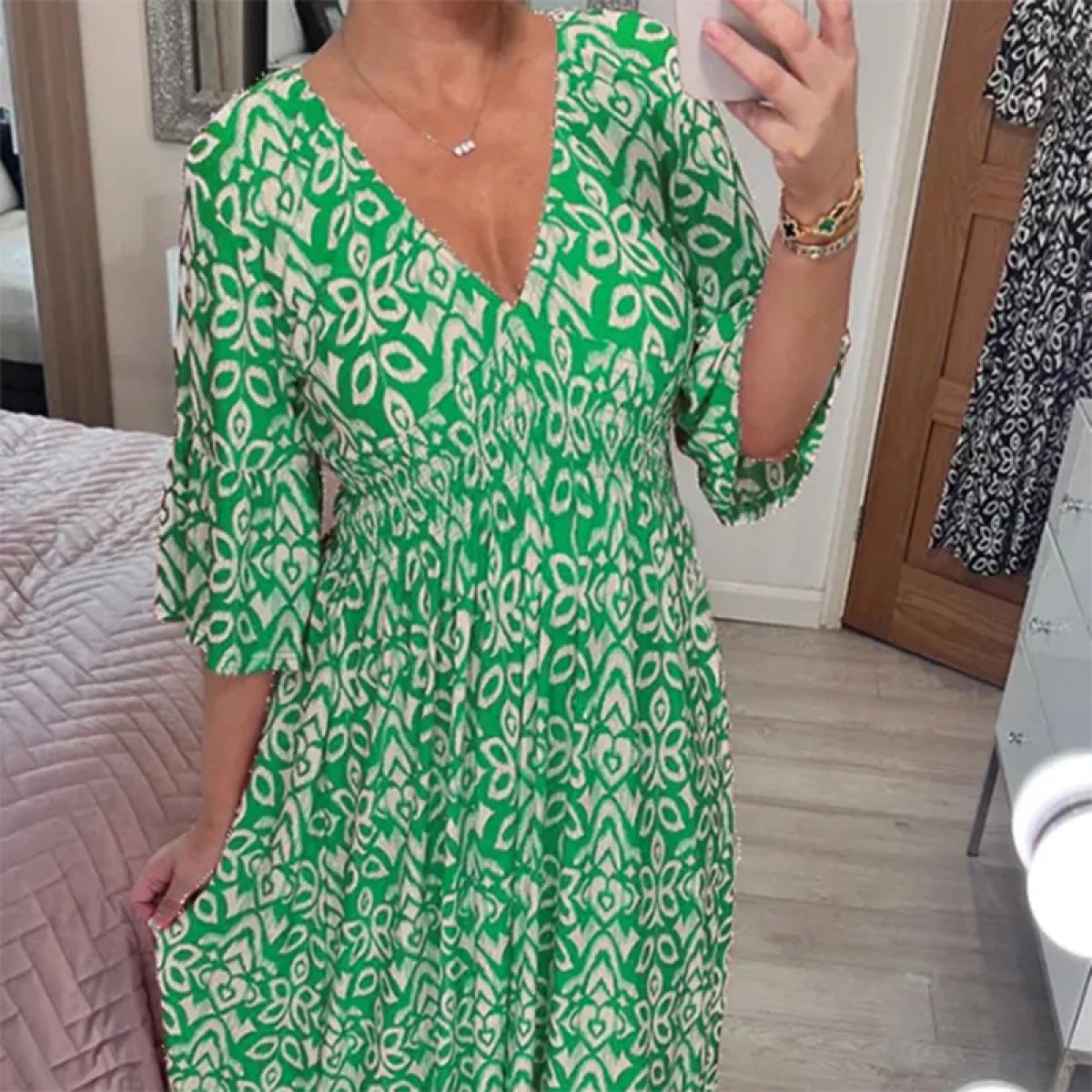 👗Vestido holgado con cuello en V y estampado