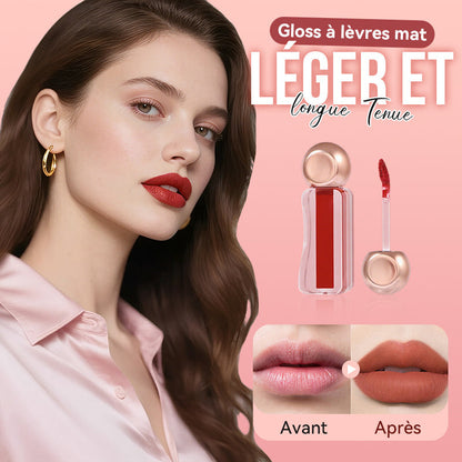 Brillo de labios mate ligero y duradero.