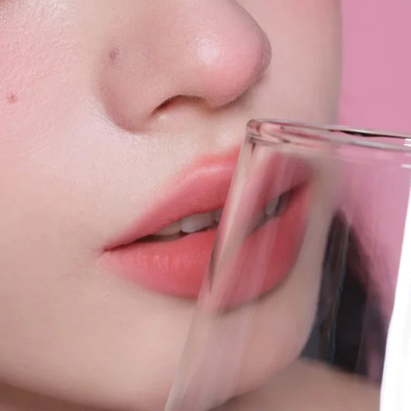 Brillo de labios mate giratorio, suave y duradero