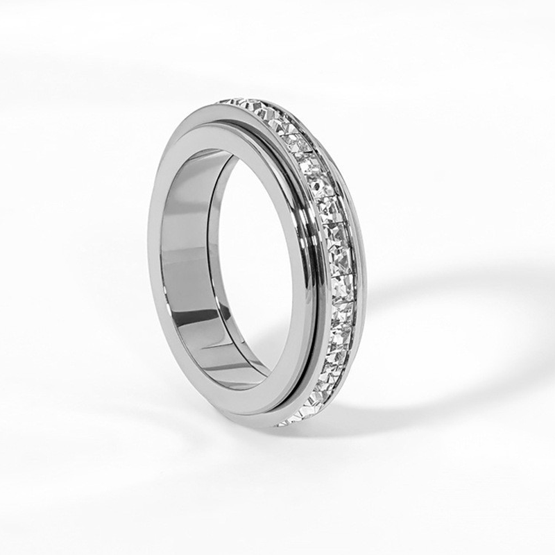 🎄Oferta especial de Navidad🎄Anillo giratorio de titanio y acero con circonit