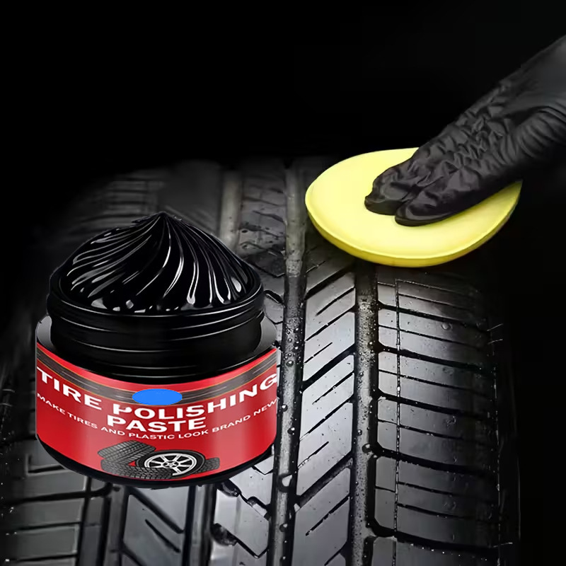 Pasta renovadora para neumáticos y molduras de coche: brillo negro intenso, protección UV y fácil aplicación 💎