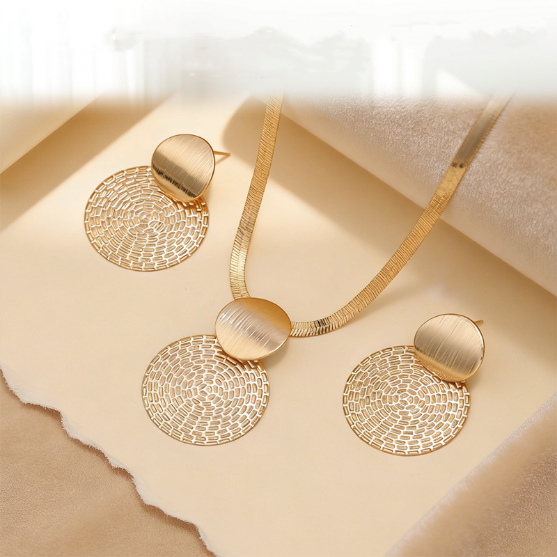 💫 ¡TIEMPO LIMITADO 55% DE DESCUENTO! ✨ Set de joyería geométrica moderna – Bañado en oro, ligero, elegante 🔶